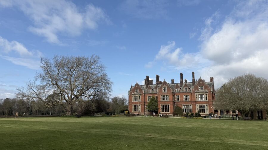 A Week of Pure Mediumship at Arthur Findlay College